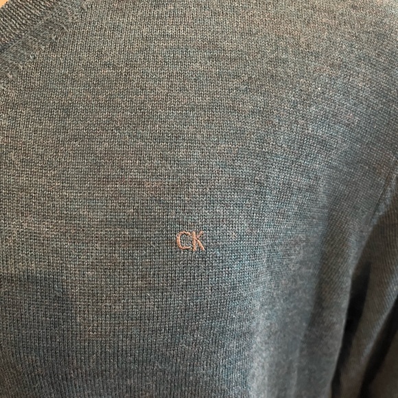 XL Calvin Klein long sleeve Italian Merino Sweater. New Never worn! - Picture 2 of 2